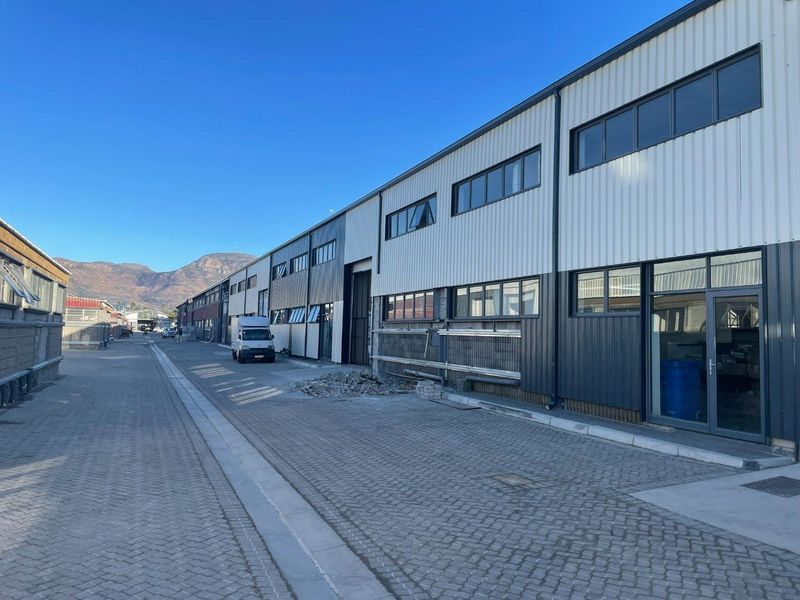 Premium Industrial Warehouse – South Palms Industrial, Southern Suburbs - Photo 1