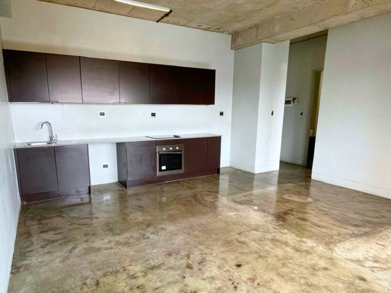 Hallmark House - 1 Bedroom 9th floor unit Available - Photo 2