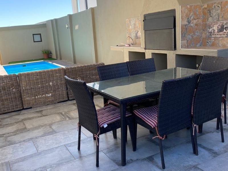 Lovely 4 Bedroom House For Sale - Photo 9