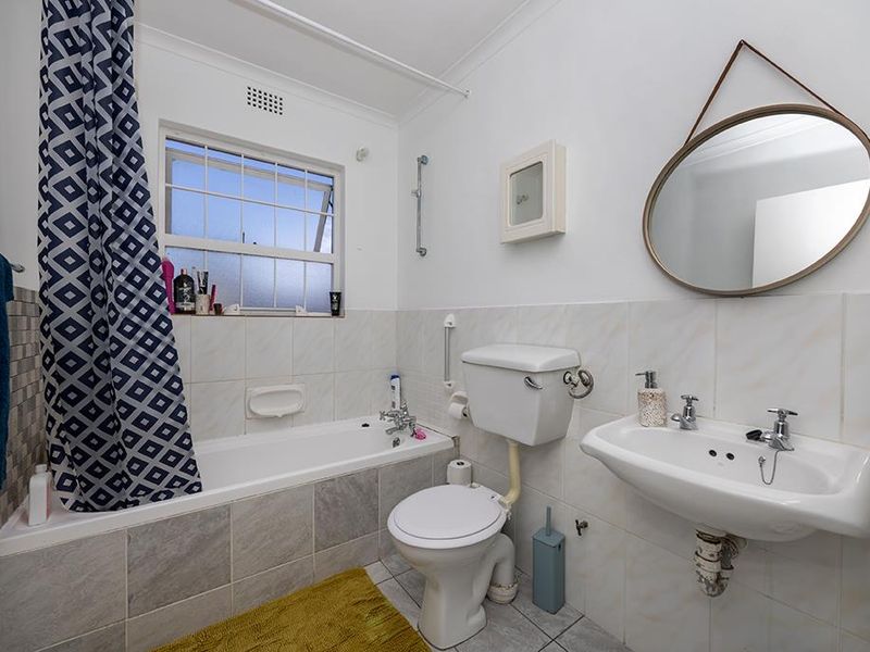 Charming Lock Up And Go Home In A Cul de Sac - Photo 9