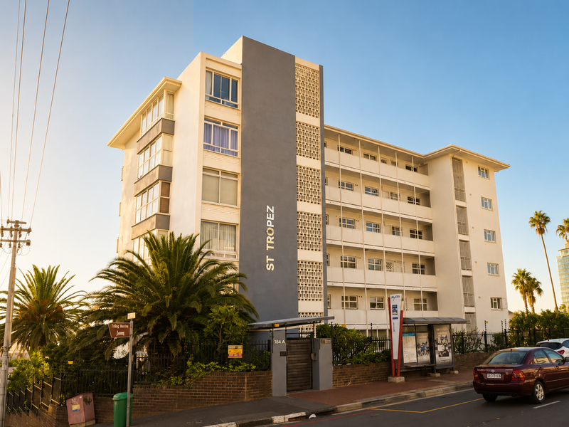 Sunny, Spacious 2-Bed Apartment with Views and Garage - Photo 1