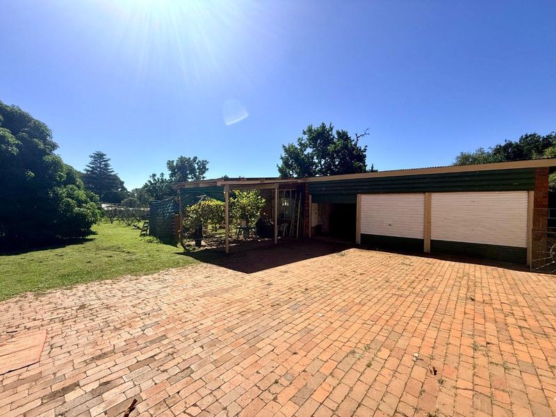 House for sale zoned Commercial in Paulpietersburg - Photo 1