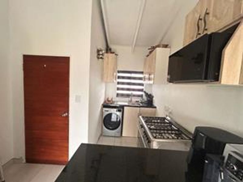 Elegant Apartment To Let in Honey Grove - Photo 6