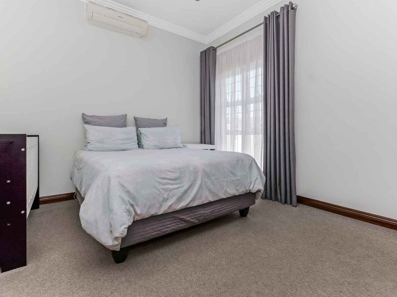 IMMACULATE 3 BEDROOM 2 BATHROOM CLUSTER HOME FOR SALE - Photo 10