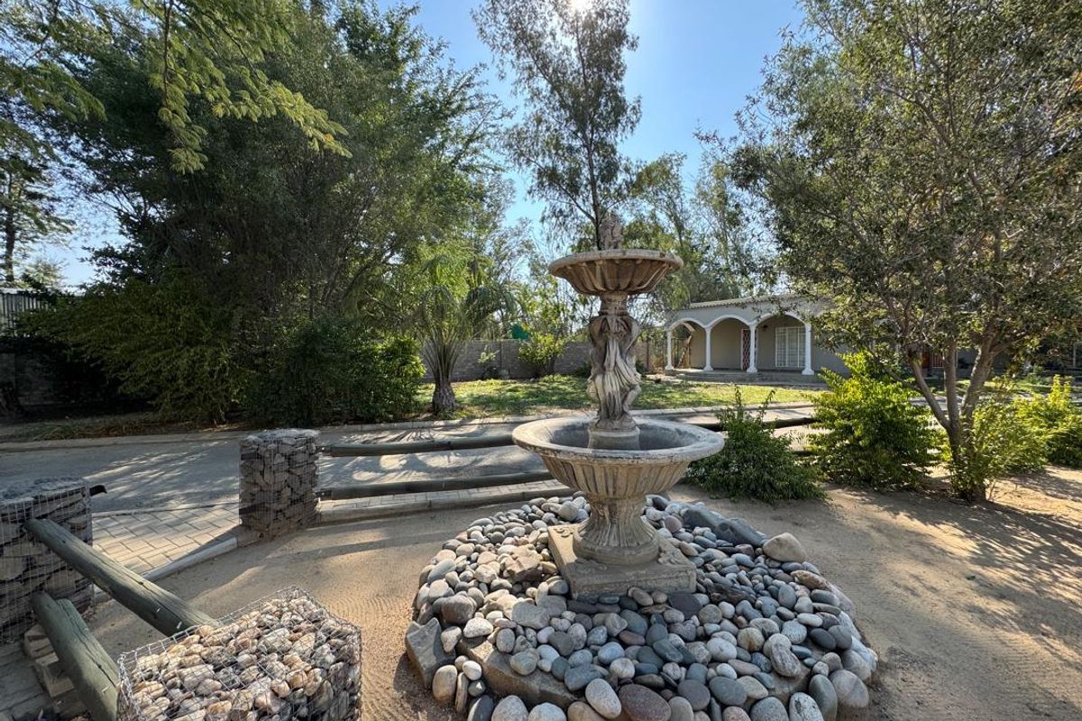 This unique property offers exceptional value, space and income potential! - Photo 2