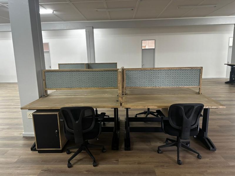 Commercial Offices & Communal Area - Photo 2