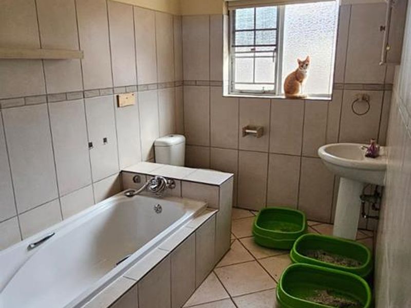 SPASCIOUS HOUSE - Photo 8