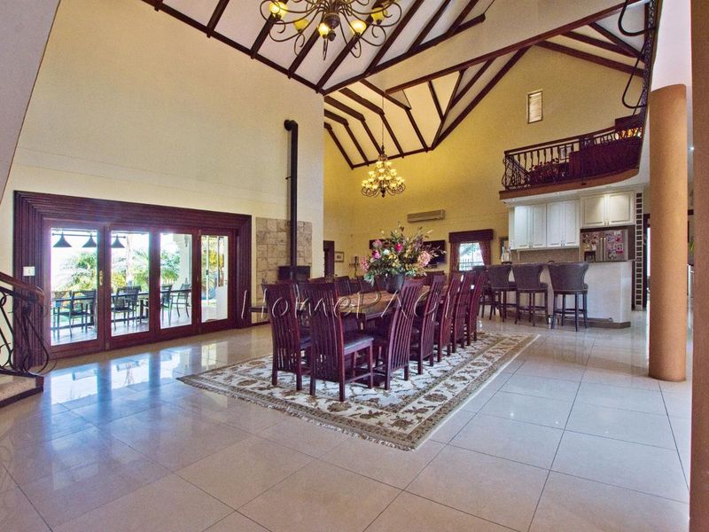 Otjiwarongo: Magnificent 4 Bedr Double Storey Villa for Sale - Photo 10