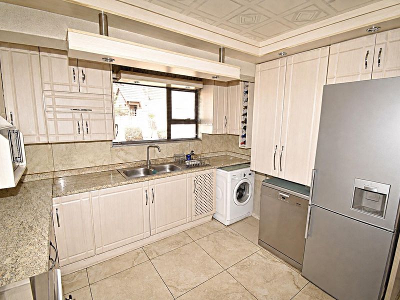 4-Bedroom Home in a Secure Estate - Photo 8