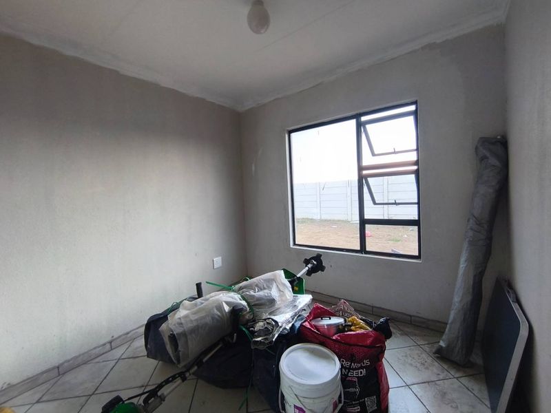 2 Bedroom House for Sale in Windmill Park Ext 32 - Photo 6