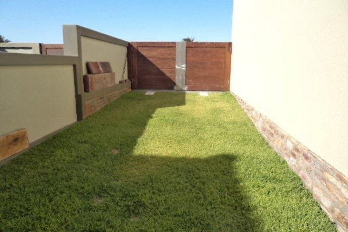 SEA VIEW PROPERTY - Photo 2