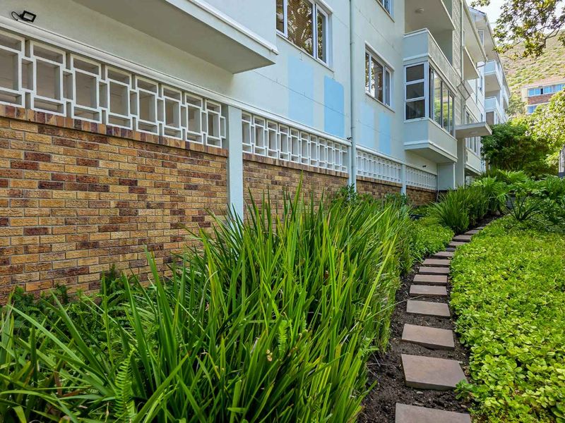 Brand new release in a most desirable position in Sea Point - Photo 3