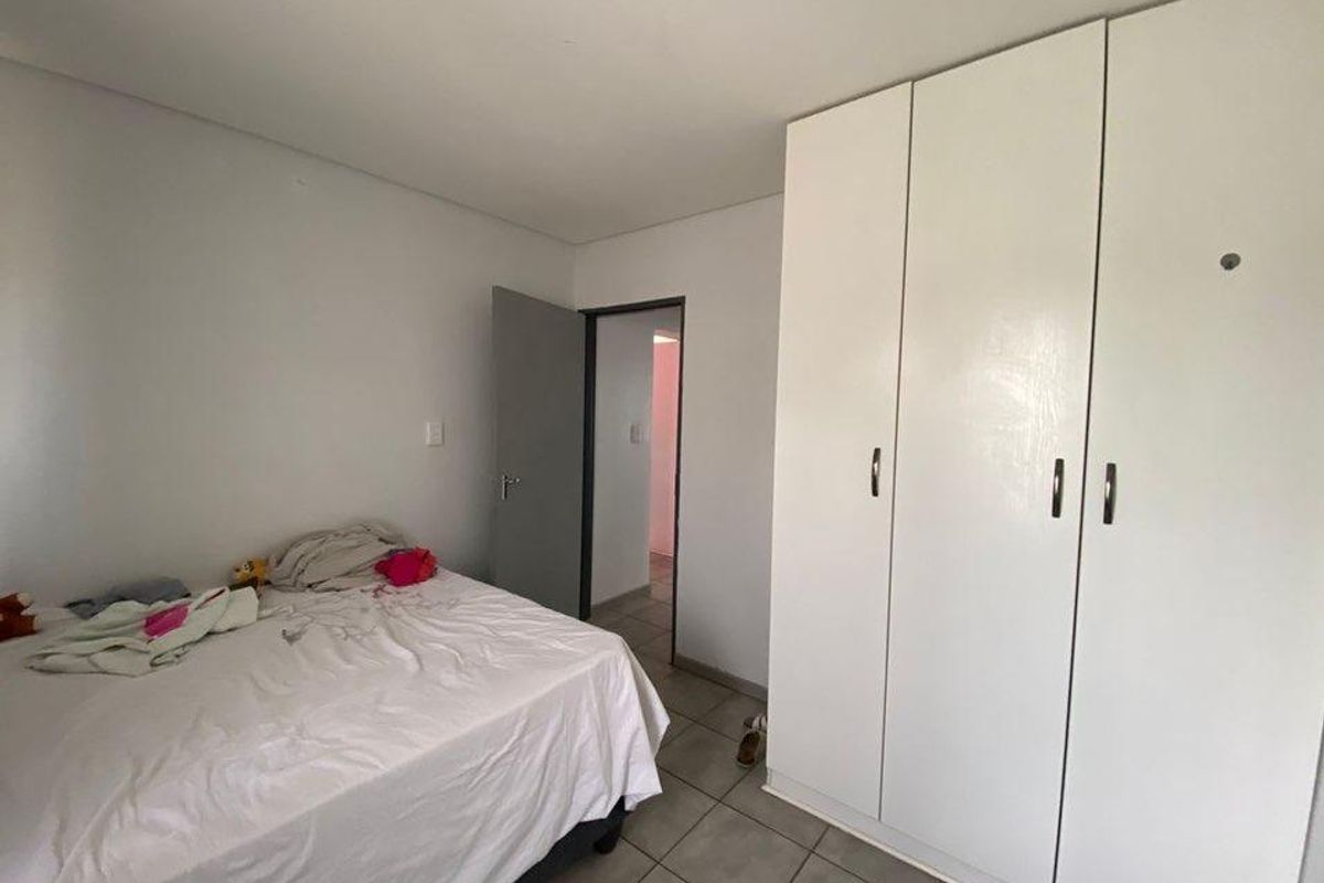 Flat for sales in Soweto- Katutura - Photo 4