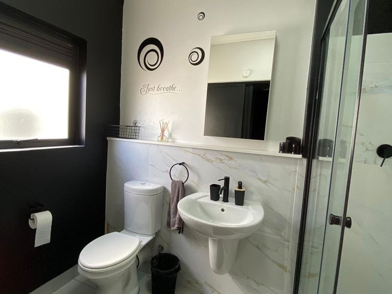 1 Bedroom  Apartment to rent - Photo 5