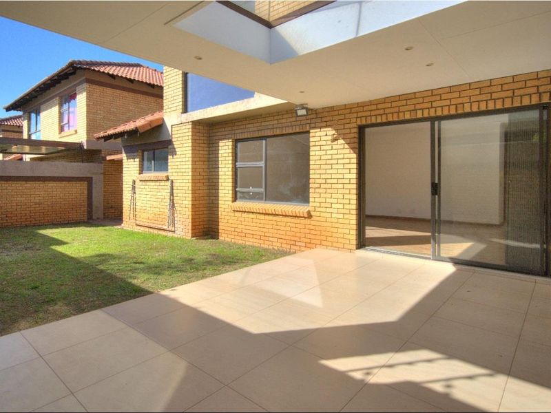 Full title facebrick Cluster with no levies - Photo 7