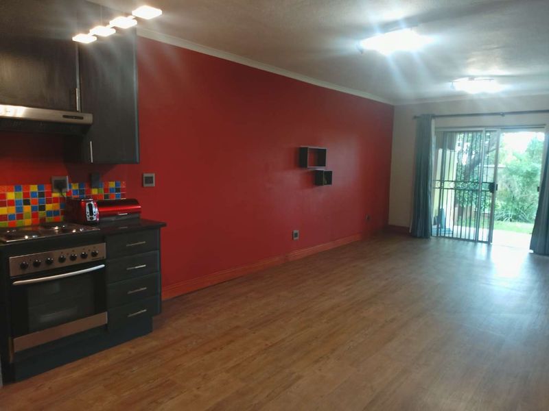 Discover Your Dream Home: Elegant 2-Bed Corner Unit Awaits! - Photo 5