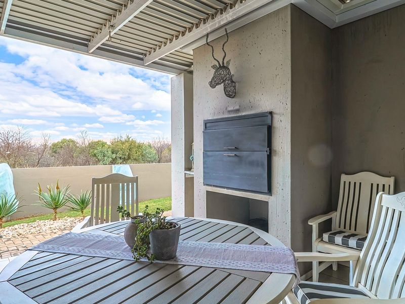 Modern convenience and natural tranquility - Photo 7