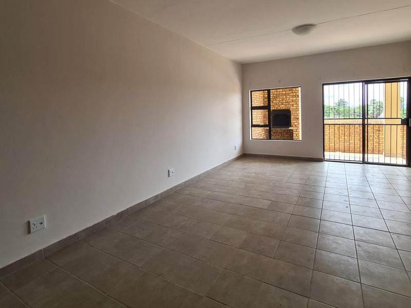 Perfect 3Bedroom lockup and go! - Photo 4