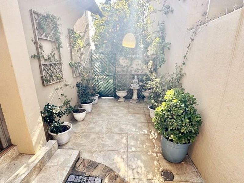3 BED 2 BATH UNFURNISHED CLUSTER MORNINGSIDE FOR RENT - Photo 1