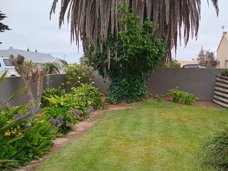 PERFECTLY LOCATED HOUSE FOR SALE IN HENTIES BAY – NAMIBIA - Photo 9