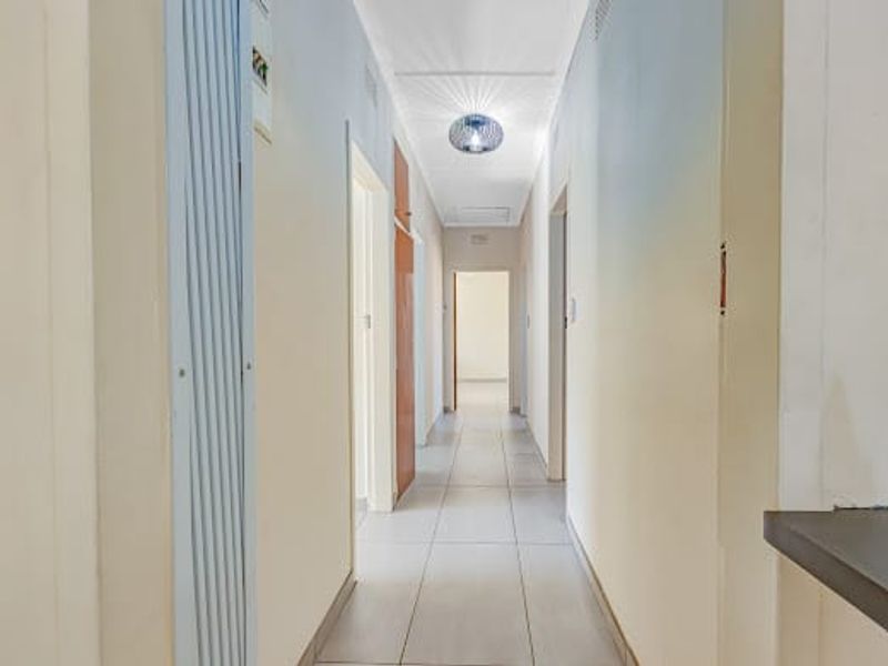 Spacious Family Home with Income-Generating Flatlets - Photo 6