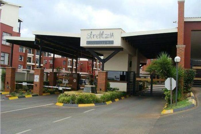 Property #2406303, Apartment For Sale in Greenstone Hill