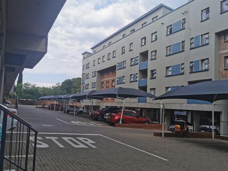 Affordable 2 Bedroom ,2 bathroom, Ground Floor Apartment, Centurion - Photo 10