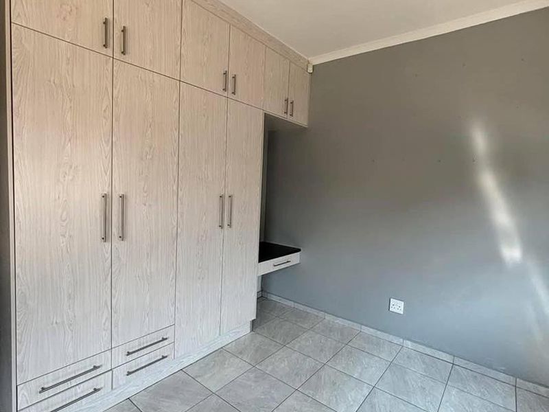 3 Bedroom Townhouse For Sale in Okahandja - Photo 10