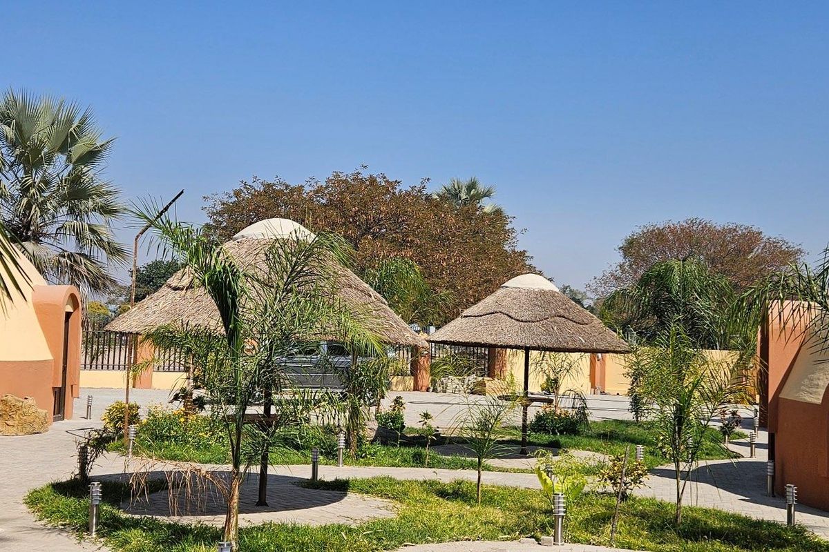 Brand new business center - Photo 2