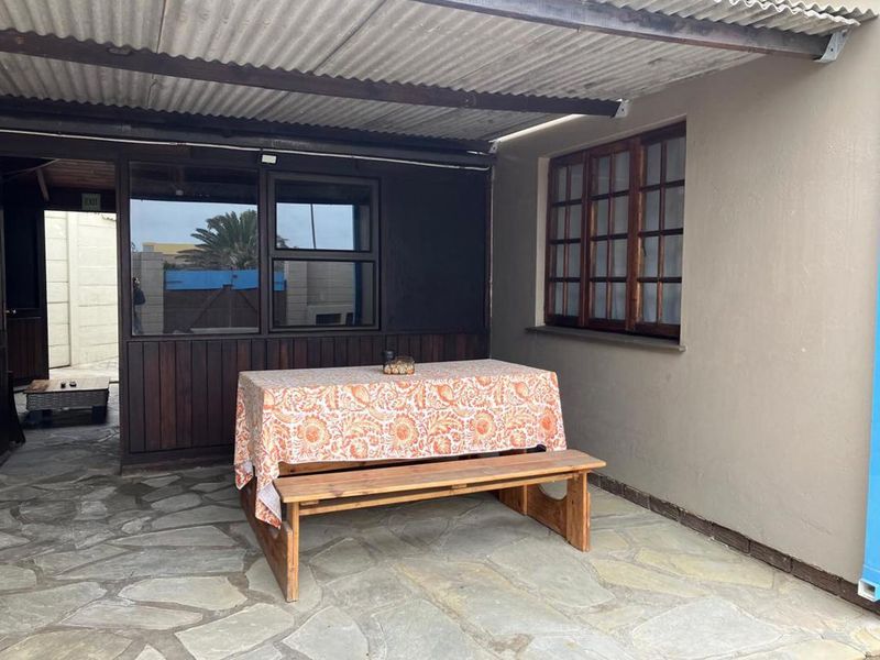 3 Bedroom House with 2 Bedroom Flatlet in Vineta - Photo 5