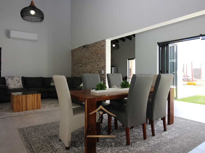 4 Bedroom Family home for sale - Swakopmund (Kramersdorf) - Photo 10