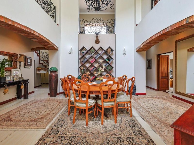 Timeless Luxury in Waterkloof Golf Estate - Photo 7