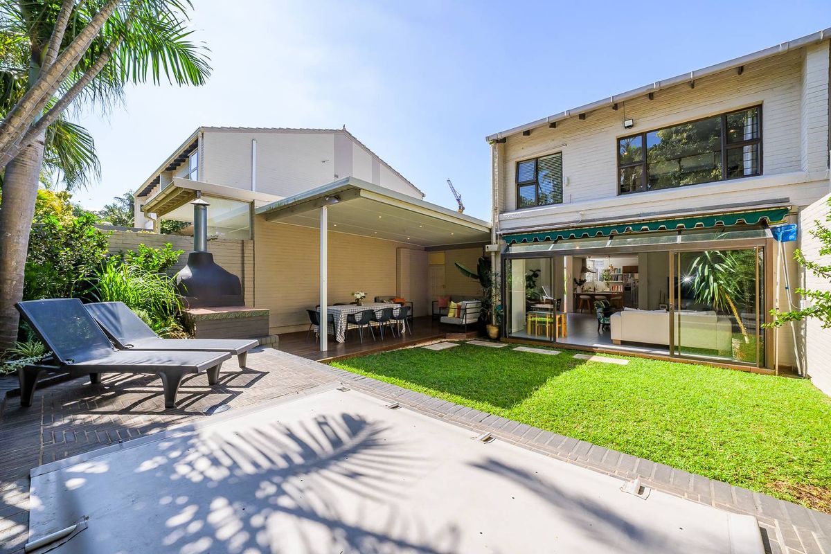 Modern 3 Bedroom Townhouse | Walk to Umhlanga Village | Private Pool | Exclusive Mandate - Photo 3