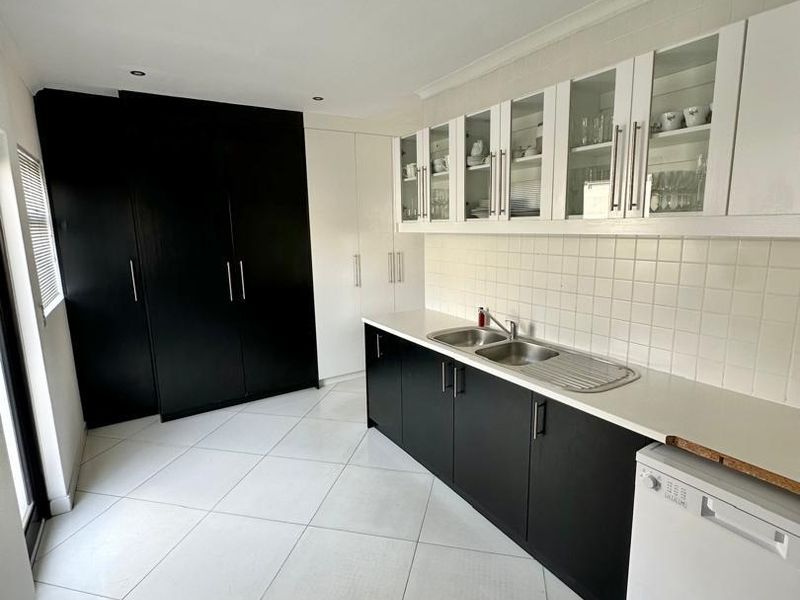 3 Bedrooms Furnished House To Rent in Ocean View - Photo 8