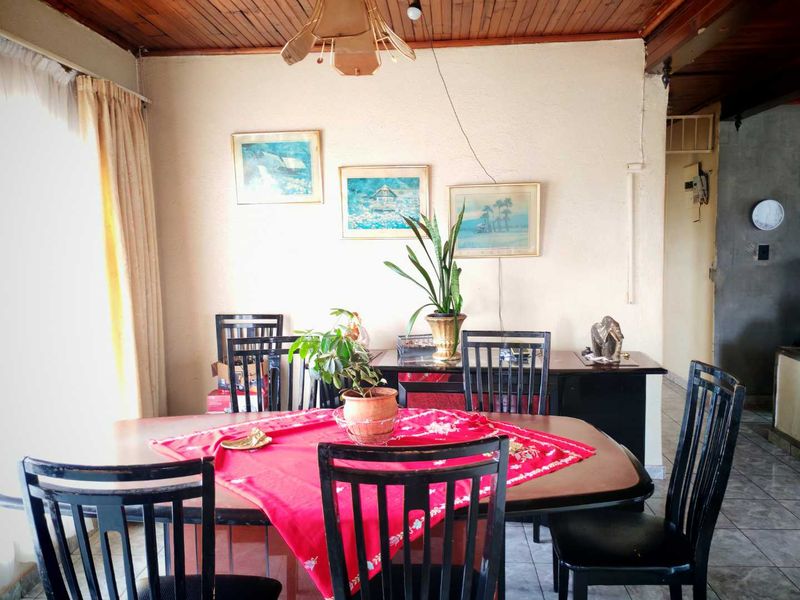 Dream Home Awaits: Perfect for Families or Rental Income! - Photo 3