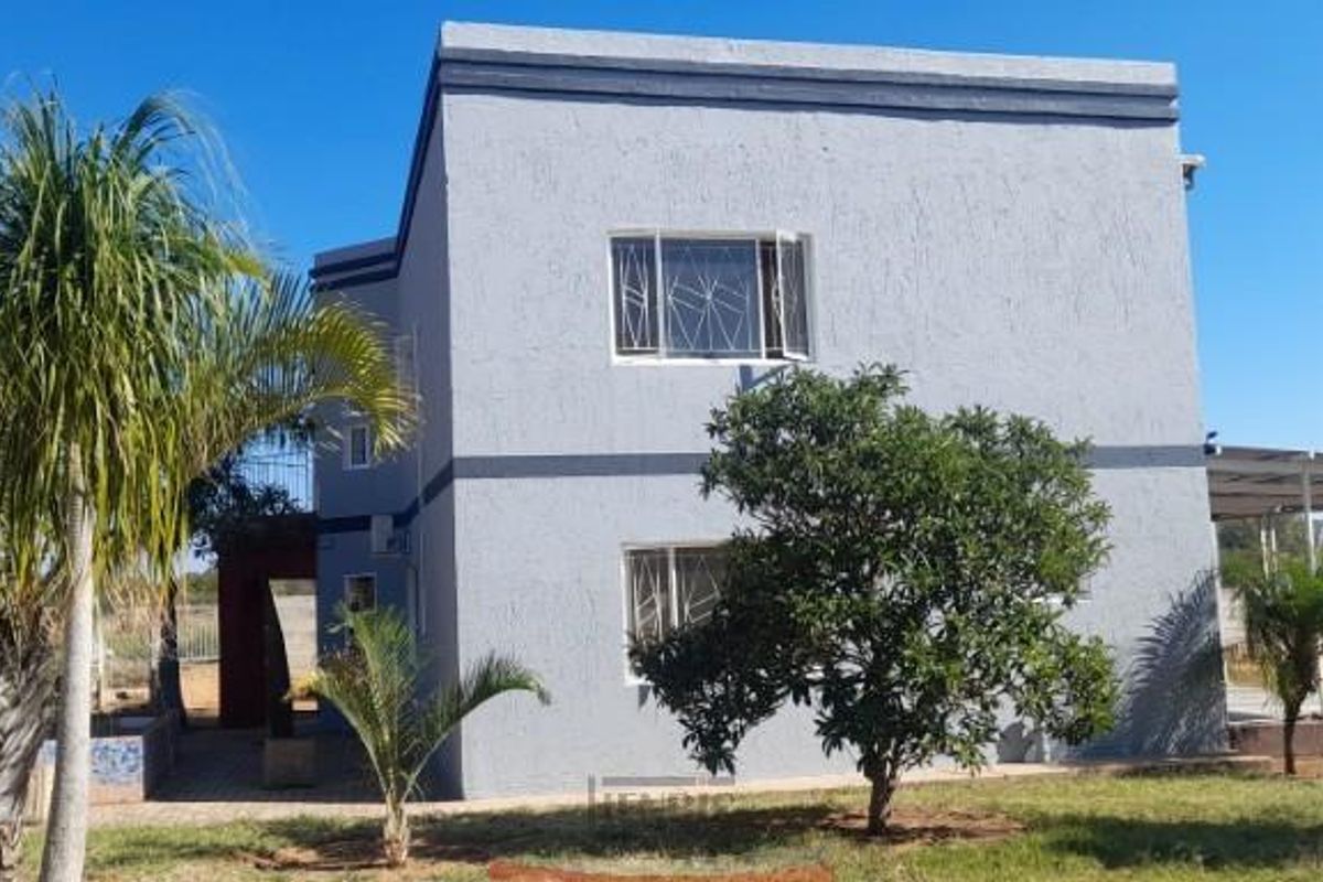 Double story House in Tsumeb for Sale - Photo 3