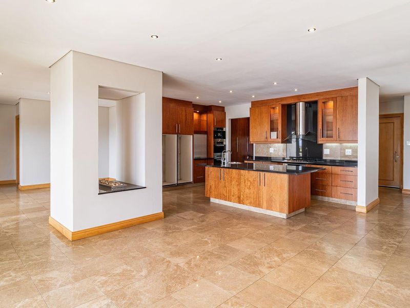 4 Bed Penthouse for Sale in Morningside - Photo 8