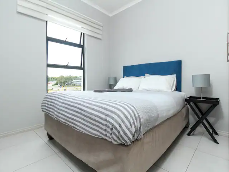 Spacious 2-Bedroom Apartment with Modern Amenities - Photo 9