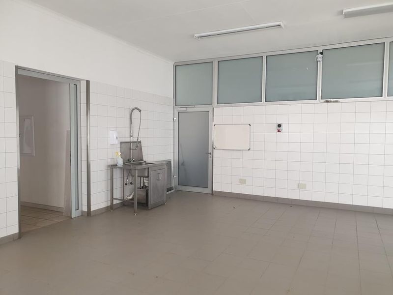 PRIME PROPERTY FOR SALE - LAFRENZ - Photo 10