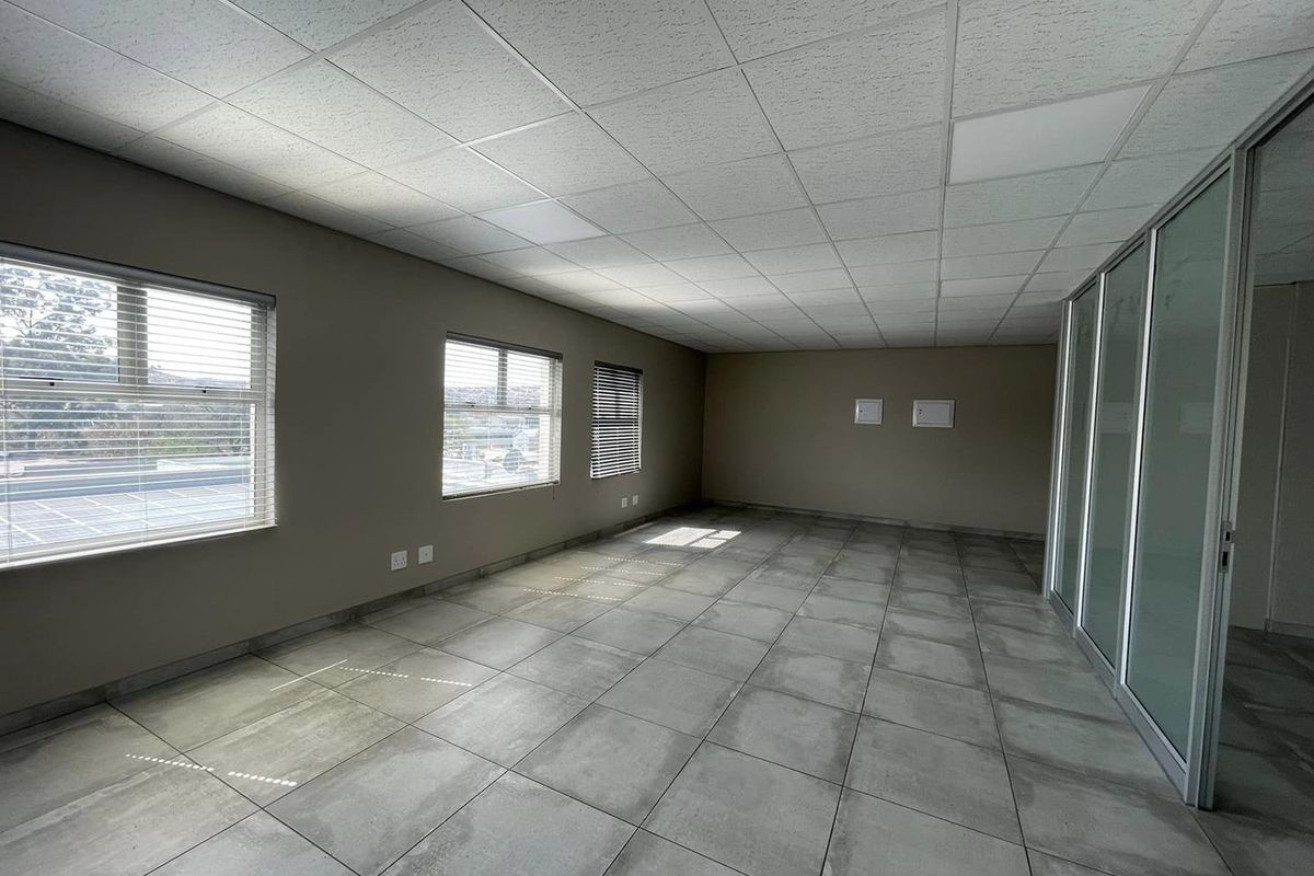Investment Property -  A Grade Office Unit For Sale - Klein Windhoek - Photo 2