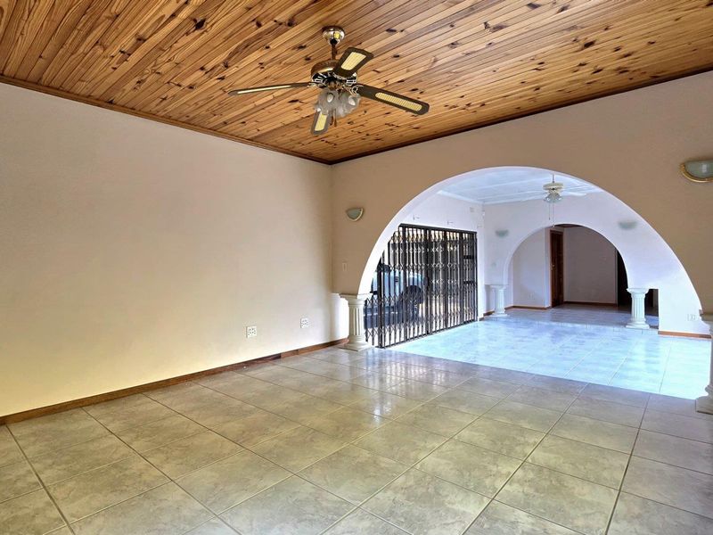 3 bedroom house for sale in Nimrod Park Kempton Park - Photo 9