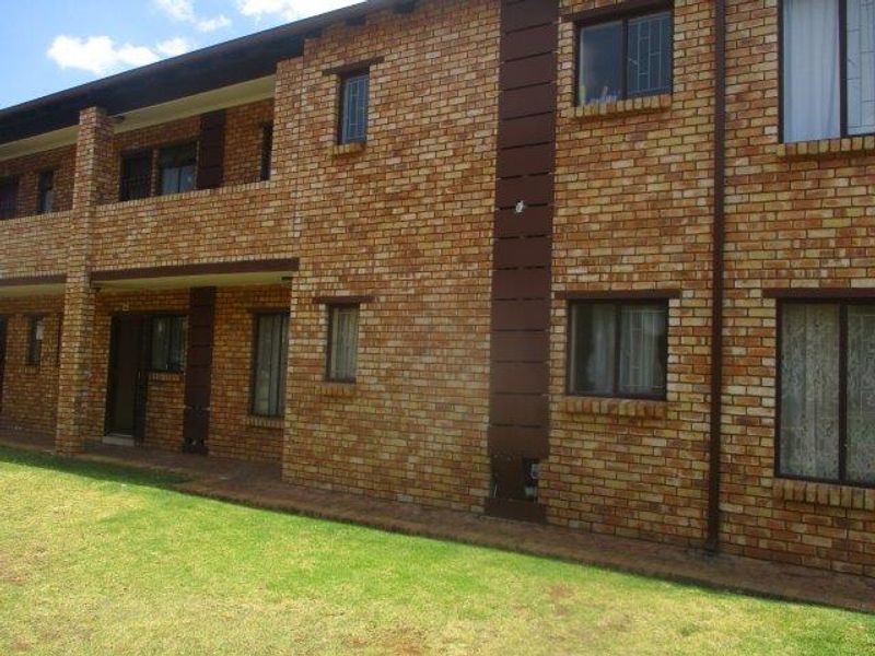 2 BEDROOM FLAT TO RENT IN THE ORCHARDS - Photo 3