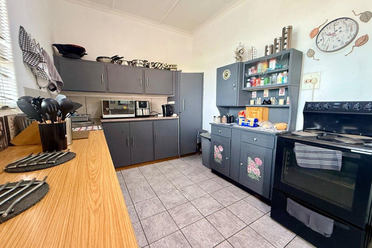 2 bedroom Apartment for sale in Vryheid - Photo 4