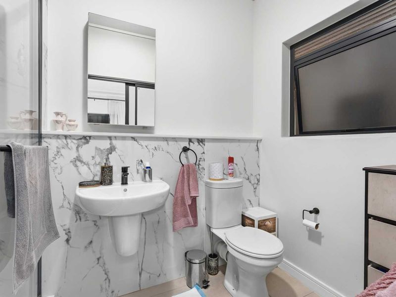 Live in Style: Gym, Spa, Restaurant, and More at Fynbos! - Photo 9