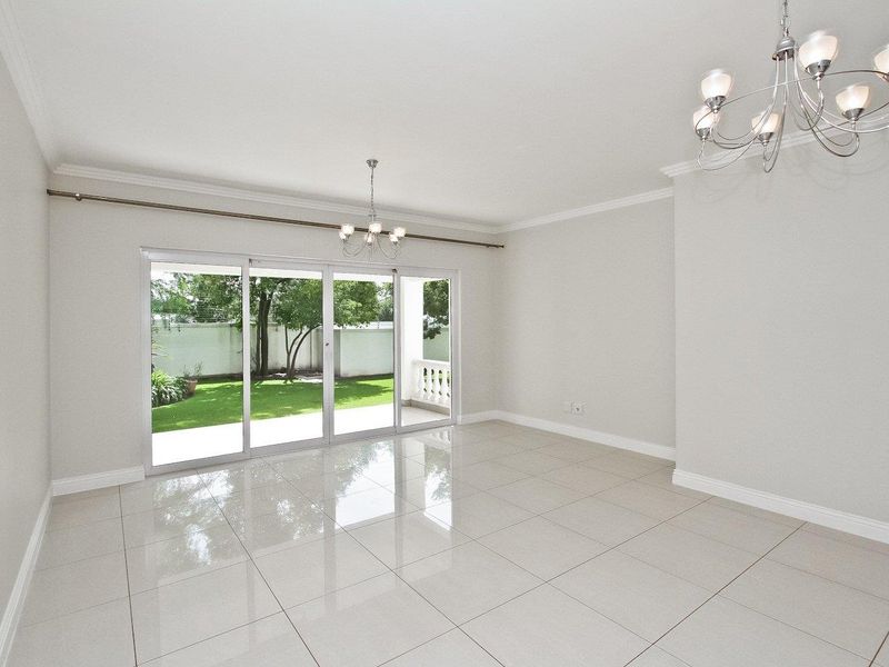Secure Garden Living. Sophisticated Lifestyle. - Photo 4