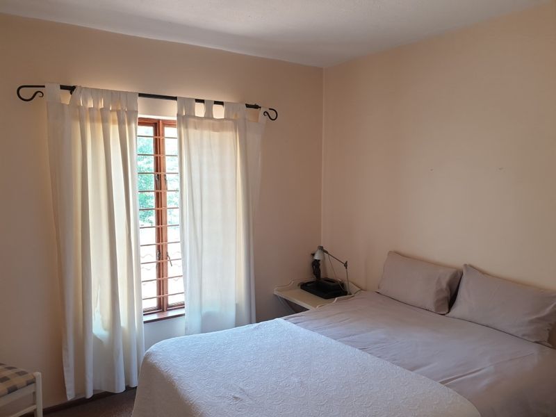 2 BEDROOM FURNISHED APARTMENT TO RENT IN SANDTON. - Photo 5