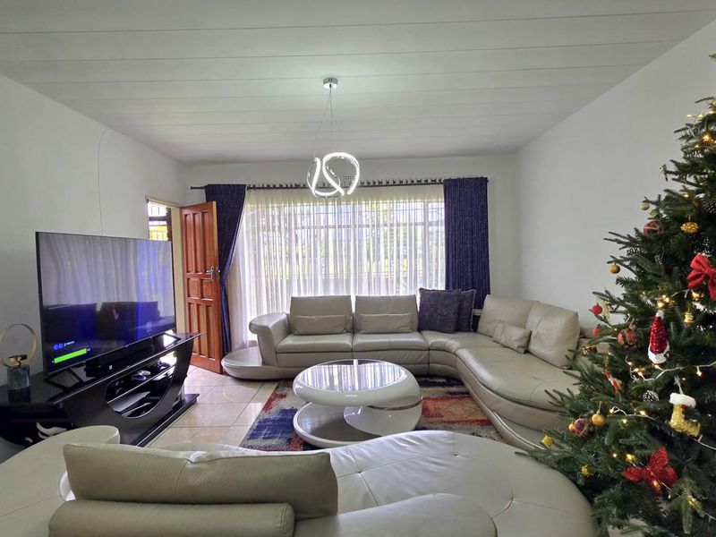 3 Bedroom Townhouse / Apartment for Sale in New Redruth - Photo 5