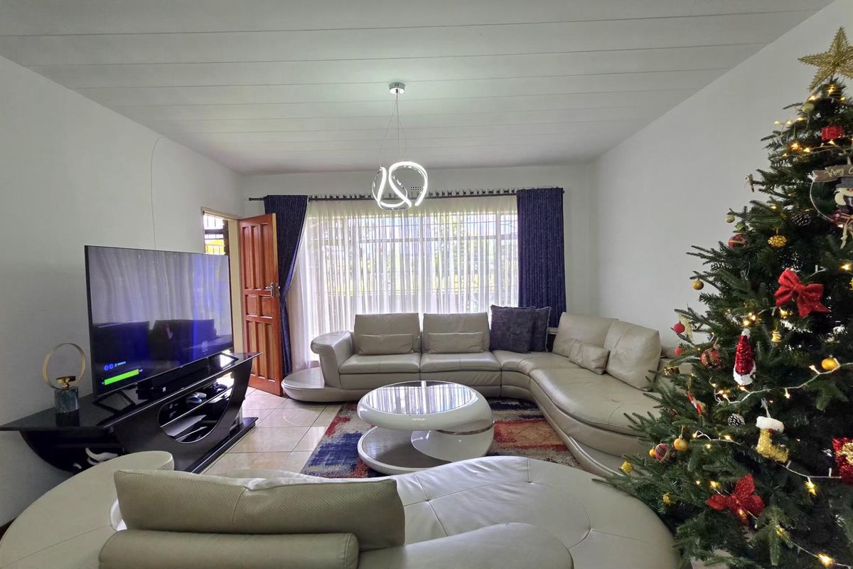 3 Bedroom Townhouse / Apartment for Sale in New Redruth - Photo 5