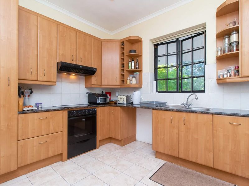 Timeless Elegance Meets Easy Family Living - Photo 10