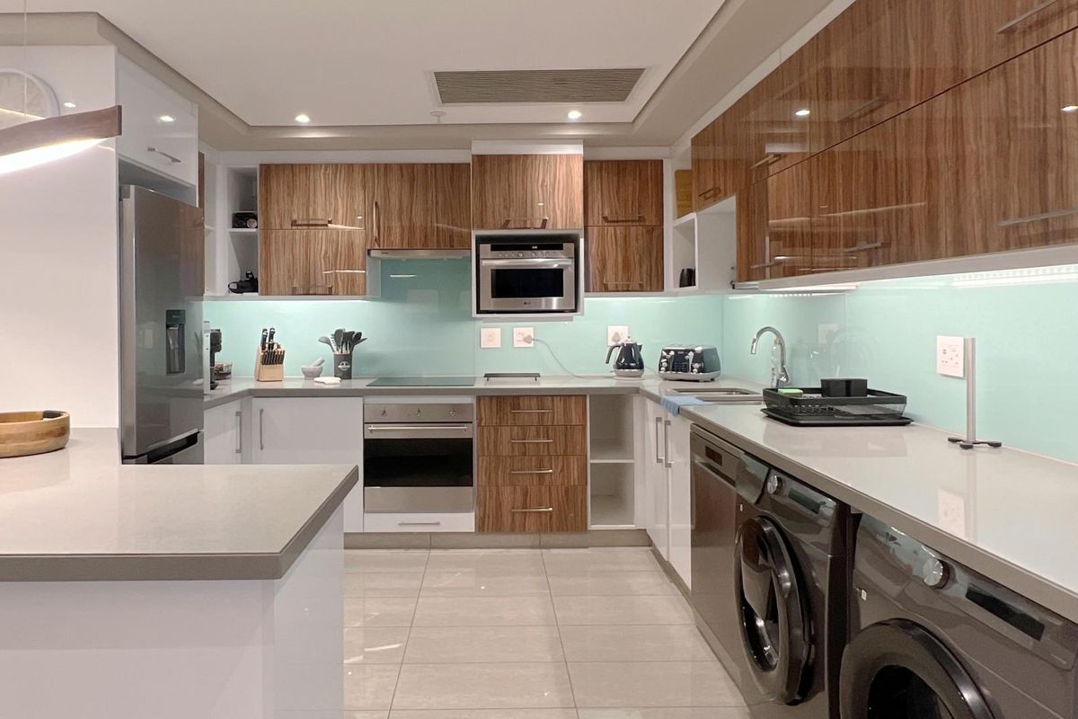 3 BEDROOM | 3 BATHROOM APARTMENT FOR SALE - Photo 3